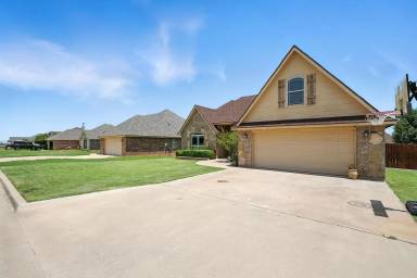Main picture of 7625 Tuscany Dr