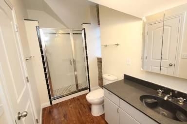 Main picture of 529 E Town St
