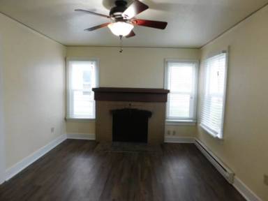 Main picture of 2315 Center St NE