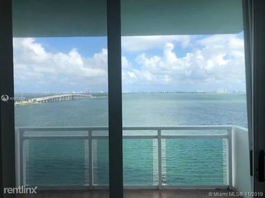 Main picture of Bay Park Towers