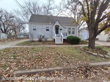 Main picture of 1426 W 2nd St N