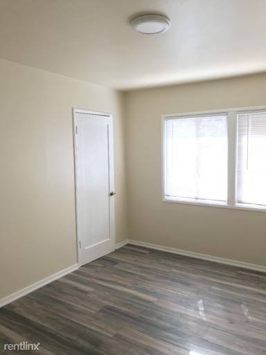 Main picture of 340 Key Blvd