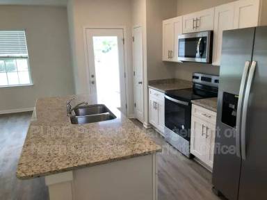 Main picture of 5517 Carrington Ct