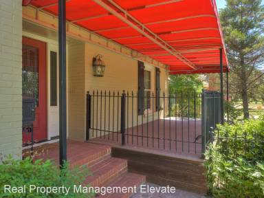 Main picture of 1817 Guilford Ln