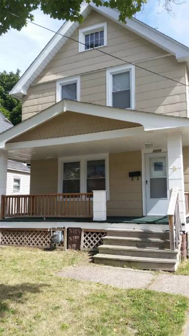 Main picture of 3375 W 90th St