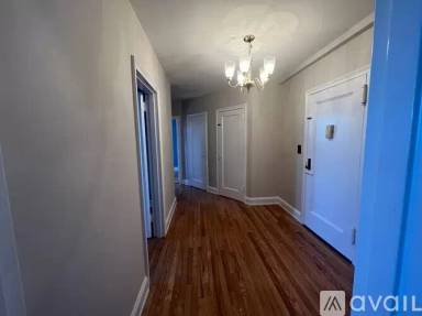 Main picture of 1 Elm St