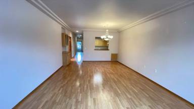Main picture of 834 Pavilion Pl
