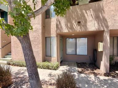 Main picture of 4666 Mission Ave