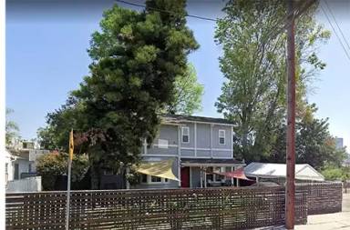 Main picture of 4296 Vineland Ave