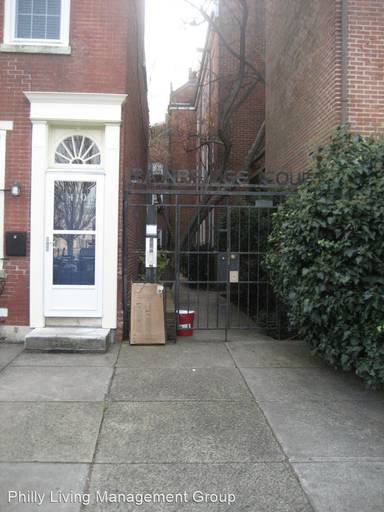 Main picture of 412 Bainbridge St