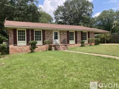 Main picture of 120 Brookhaven Dr