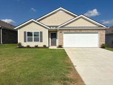 Main picture of 15 S Thorn Tree St