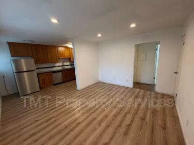 Main picture of 1615 W St