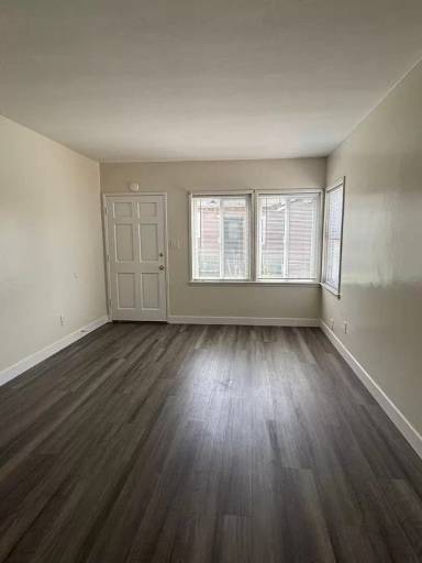 Main picture of 4542 N Lakewood Blvd