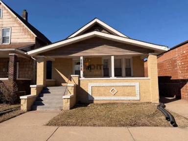 Main picture of 3708 Ivy St