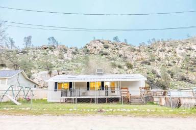 Main picture of 11940 Sierra Way