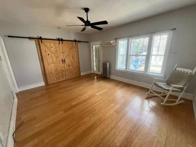 Main picture of 284 Hillside Ave