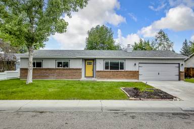 Main picture of 984 E Ironside Dr