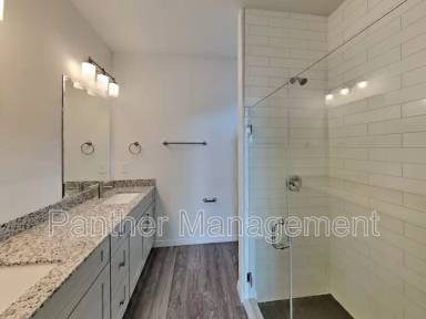 Main picture of 4635 SW Santa Barbara Pl