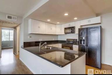 Main picture of 4402 Mentone St