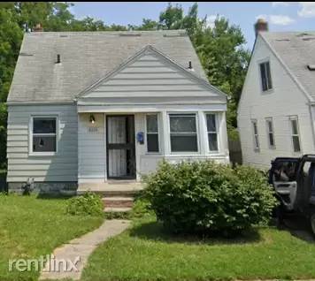 Main picture of 8310 Plainview Ave