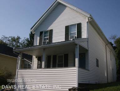 Main picture of 413 S Highland St