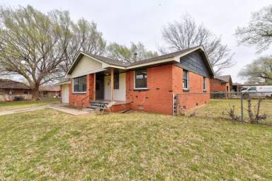 Main picture of 4800 Casper Dr
