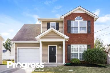Main picture of 984 Tom Hailey Blvd