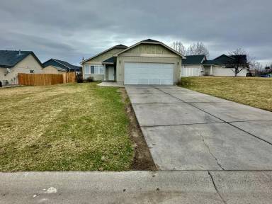 Main picture of 204 N Armstrong Ct