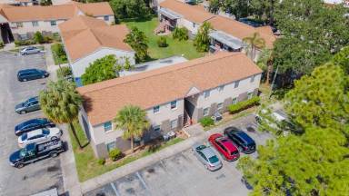 Main picture of 9041 Westchester Cir