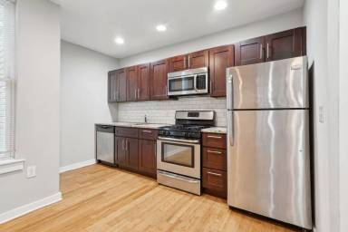 Main picture of 3010,3044 & 3118 Richmond St