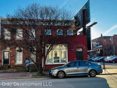 Main picture of 7 W Marshall St