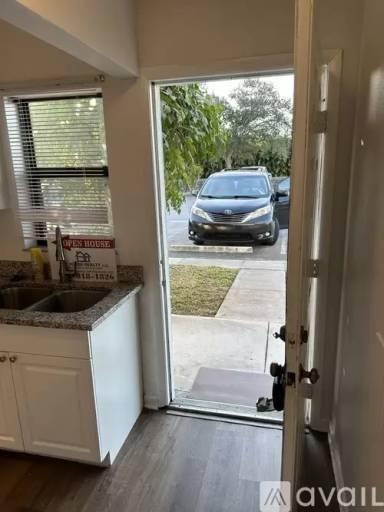 Main picture of 617 Ixoria Ave
