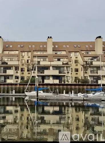 Main picture of 89 Harbor Dr