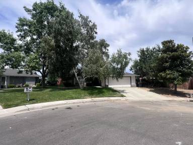 Main picture of 123 Chaparrel St