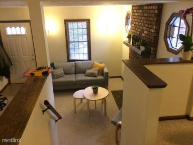 Main picture of 28 Eliot St