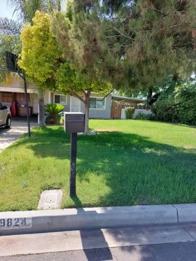 Main picture of 9824 Catawba Ave