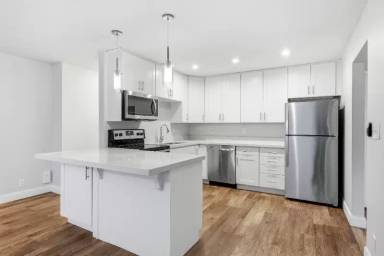 Main picture of 172 W Clinton Ave