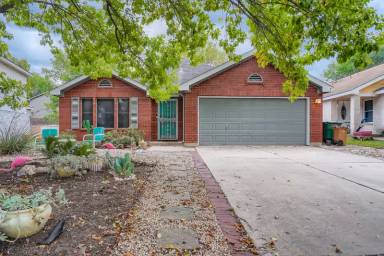 Main picture of 6721 Roseborough Dr