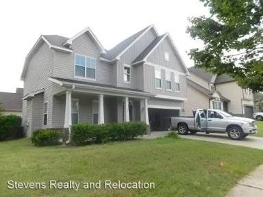 Main picture of 908 New Charleston Dr