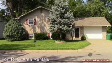 Main picture of 1025 Lakeview St