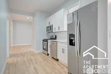 Main picture of 932 N Richmond St