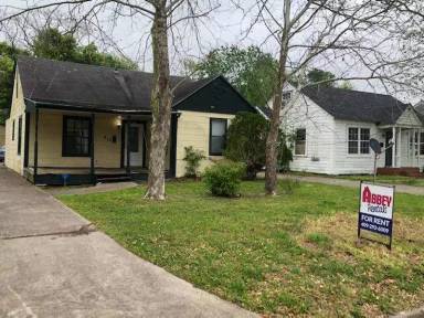 Main picture of 818 Rosedale Dr