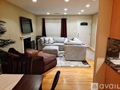 Main picture of 2240 Woodland Ave