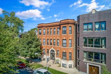 Main picture of 3637 N Paulina St