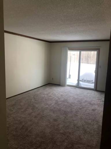 Main picture of 929 40th St NW