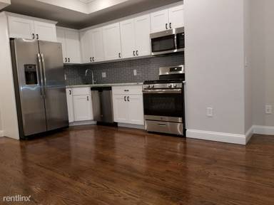 Main picture of 101 Chelsea St