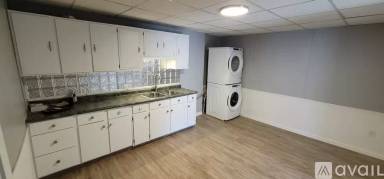 Main picture of 309 Middle St