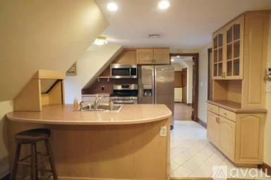 Main picture of 124 Gardiner Rd
