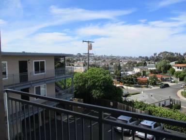 Main picture of 2228 Chatsworth Blvd